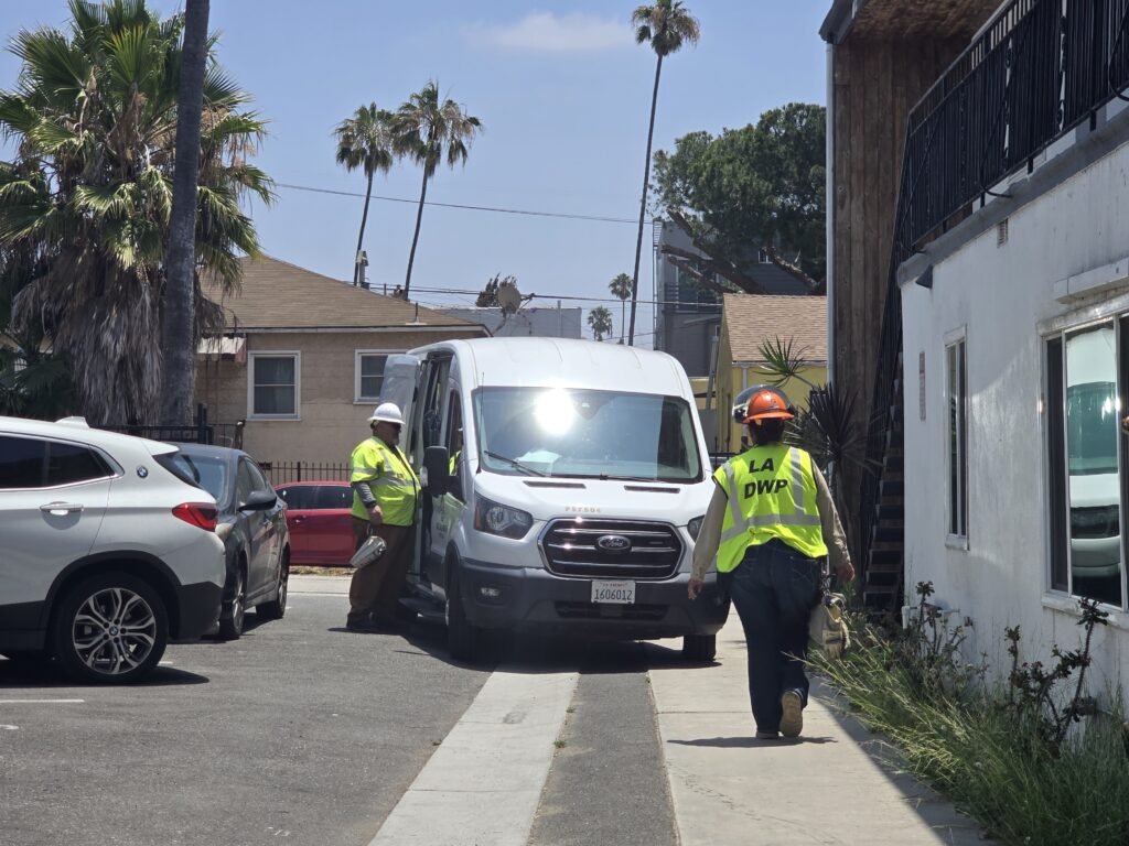 LADWP 기술팀의 현장 확인